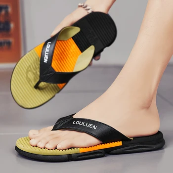 2023 Nueva Playa Flip Flops para Hombres Zapatillas al aire libre Antideslizante Par de Sandalias Flip Flops de los Hombres de Verano de Mayorista de Zapatos de Tamaño 39-45