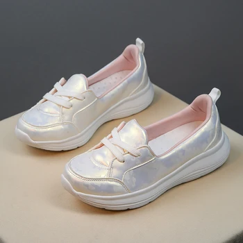 Size35-42 Mujeres Ligero de Zapatos para Caminar de Deslizamiento Suave de Estudiante de la Muchacha de Baile Zapatillas de deporte Mamá Casual Cómodo Calzado de Cuero